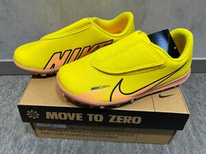 【新品】NIKE ナイキ　キッズ　ジュニア　フットサルジュース　17cm 子供靴 キッズシューズ 軽量 マジックテープ