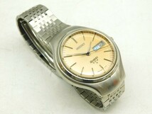 ★友1333 SEIKO セイコー V.F.A 3823-7001 腕時計 ジャンク品 クォーツ デイデイト 92403271_画像2