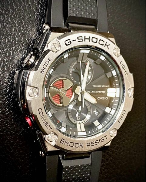 極美品　カシオ G-SHOCK タフソーラー GST-B100-1AJF 腕時計　メンズウォッチ　Gショック