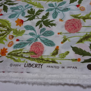 LIBERTY 綿 100％ 花柄 生地 3.3ｍ G120の画像4