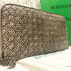 希少デザイン 付属品完備 BOTTEGA VENETA ボッテガヴェネタ 長財布 ジッピーウォレット ラウンドジップ イントレチャート パイソン メンズの画像1