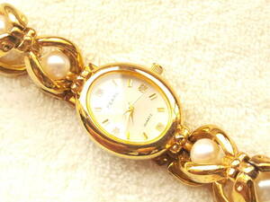 美品　パール　PEARL　真珠ブレスウォッチ　石付き　レディース腕時計　GPゴールド