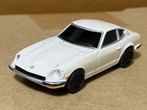 ○● USED ●○ UCC 1/72 ダイキャスト製 フェアレディZ-L (S30)