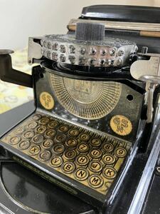 Junior Typewriter Model 3 (1920 year )