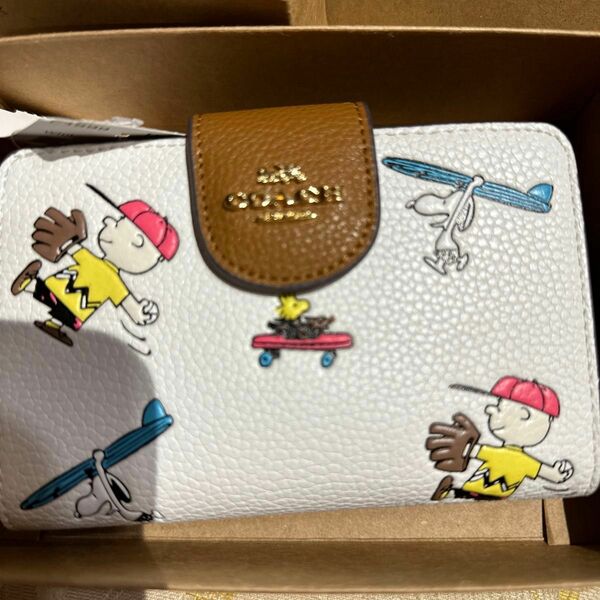 スヌーピー COACH コーチ 財布 コラボ 二つ折財布 アウトレット品