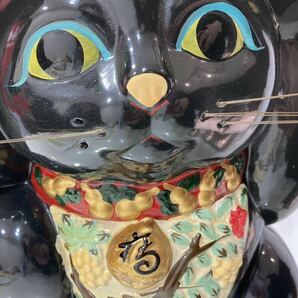 パ） 招き猫 貯金箱 億万両 縁起物 置物 昭和レトロ 招福 黒猫 商売繁盛 開運 両手招き アンティーク 中古品 大型 黒の画像5