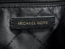 1円 ■新品同様■ MICHAEL KORS マイケルコース MK柄 レザー チャーム付き ハンドバッグ ショルダー 肩掛け レディース ブラック系 FC0986_画像6