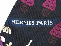 1円 ■新品■未使用■ HERMES エルメス Les Nouveaux Amoureux de Paris【新パリの恋人たち】シルク100% ツイリー ネイビー系 AY1064_画像3