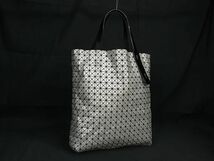 1円 ■美品■ BAO BAO ISSEY MIYAKE バオバオイッセイミヤケ ポリウレタン トートバッグ ハンドバッグ シルバー系 FA3925_画像1