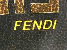 ■新品同様■ FENDI フェンディ ズッカ柄 シルク100% スカーフ ハンカチーフ レディース ブラウン系 AU9935_画像5