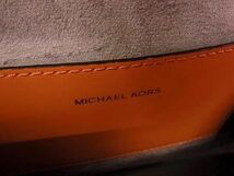 ■新品■未使用■ MICHAEL KORS マイケルコース レザー ターンロック チェーン クロスボディ ショルダーバッグ オレンジ系 FA1078_画像8