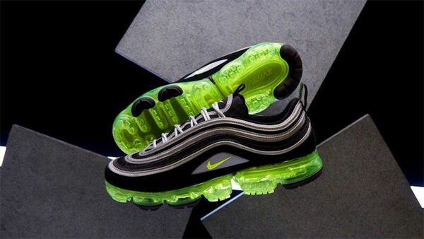 人気 格安 NIKE エアヴェイパーマックス97 ネオン 26.5 ナイキ 黒 AIR VAPORMAX スニーカー ストリート