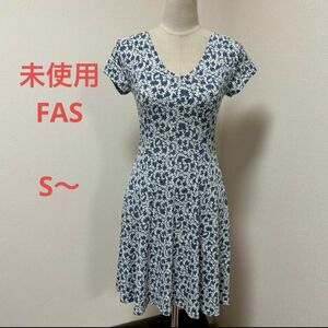 未使用　FAS ジャガードデザイン　ストレッチ　ワンピ