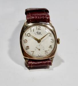 ☆ ビンテージ 9CT Avia 紳士用腕時計　スイス　１９５０年頃