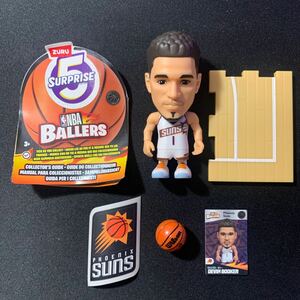 ZURU ファイブサプライズ　NBA ボウラーズ Devin Booker