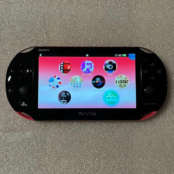 PS Vita Wi-Fiモデル(PCH-2000シリーズ) ピンク ブラック