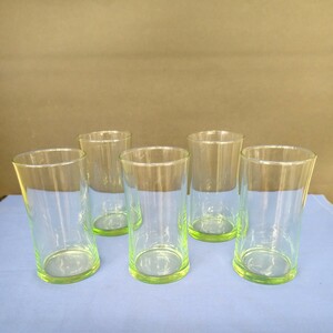 昭和レトロ■緑のタンブラーグラス 五個セット コップ ガラス