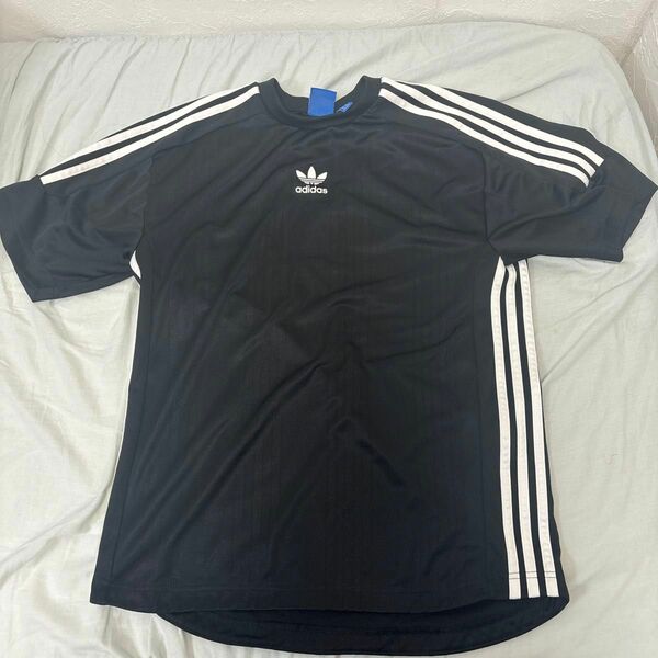 adidas Tシャツ