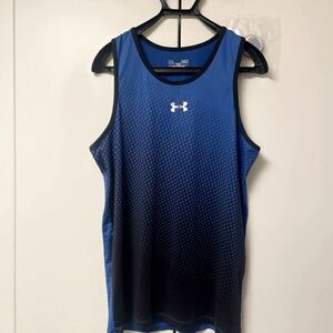 UNDER ARMOUR heatgear ノースリーブ サイズL