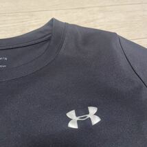 女性用 UNDER ARMOUR アンダーアーマー ヒートギア 半袖 シャツ サイズM_画像4