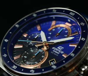 カシオ逆輸入EDIFICEエディフィス 美しいブルーグラデーション 100m防水 クロノグラフ 腕時計 新品 未使用 CASIO メンズ