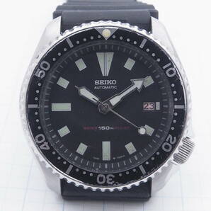 ● セイコーSEIKO デイトダイバー 5th モデル 7002-7000 A1 赤RESIST 自動巻 ビンテージ時計の画像4