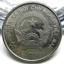 ベトナム 500ドン 2003年 22.00mm 4.50g_画像2
