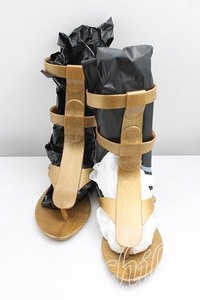 Vivienne Westwood × Melissa Gradiator Sandal Vivien Westwood 35/36 Gold [используется] H-24-03-17-065-sh-zh