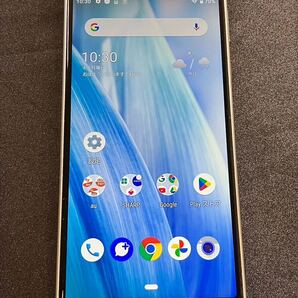 E/204 AQUOS sense3 basic SHV48 シャープ アクオス スマホの画像1