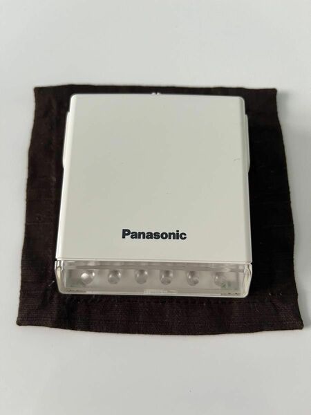 パナソニック(Panasonic) LEDホーム保安灯センサ・コンセント式LBJ70981 トーチ　非常灯　足元灯　玄関灯