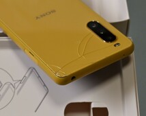 (ジャンク品）ドコモ SO-52B Xperia 10 III イエロー_画像5