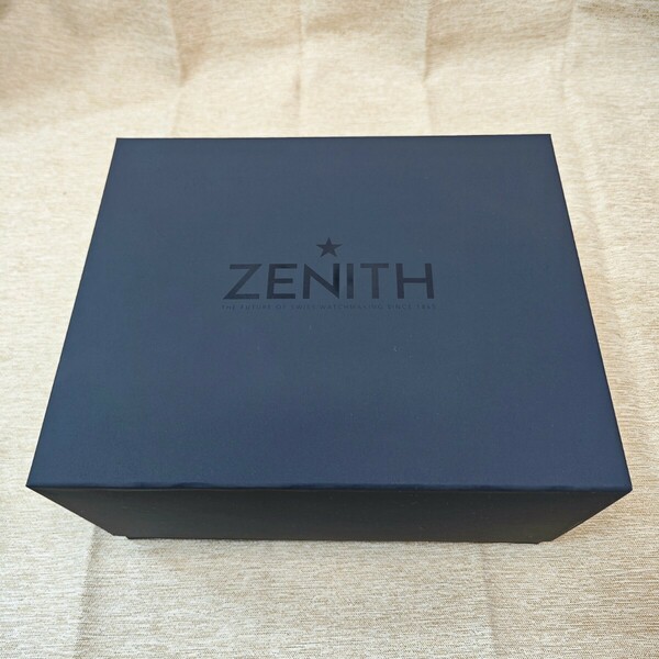 ★超美品★送料無料★ZENITH ゼニス 純正品 時計ボックス　空箱 時計ケース 外箱　現行ボックス