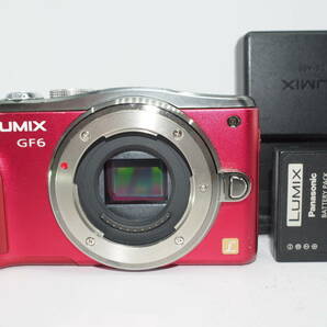 ★特上品★ パナソニック Panasonic LUMIX DMC GF6 レッド ★バッテリー チャージャー付き ＃A249の画像1