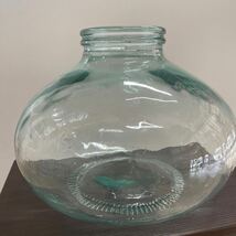 ガラス瓶　イタリア製　インテリア 花瓶 などに_画像2