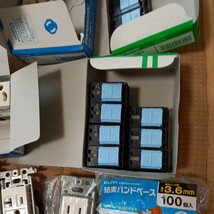 コンセント パナソニック スイッチ 配線器具　　wt 52412 wt 5001 wn 1161 wn 1061 埋込パイロットランプ　まとめて　未使用多数　_画像2