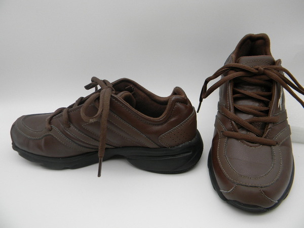 ■*■【 Reebok 】◆ スニーカー(23cm)茶色 リーボック
