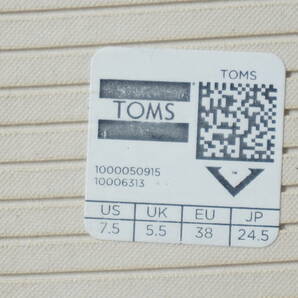 【OR8Z】中古品 TOMS シューズ スリッポン スニーカー レディース 24.5cm 柄 グレー 黄色系 箱ありの画像10