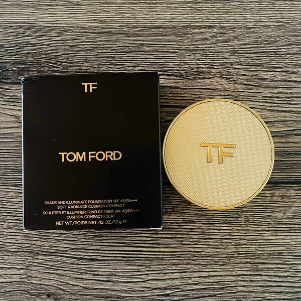 新品　TOMFORD トムフォード　クッションファンデーション　1.4 ボーン