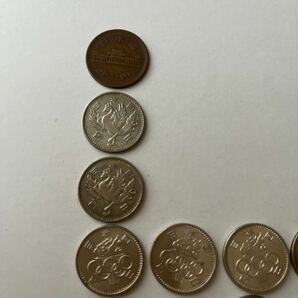 昭和30年10円 昭和32〜33年100円 昭和39年オリンピック100円ともう1種類 昭和41年100円 昭和レトロ硬貨コレクション品 まとめての画像7