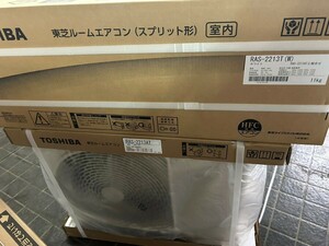 【送料無料 】新品未使用TOSHIBA ルームエアコンRAS-2213T