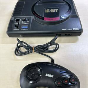 SEGA MEGA DRIVE 16-BIT HAA-2510 セガ メガドライブ ゲーム機 本体 テレビゲーム コントローラー のみの画像1