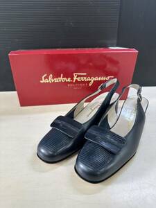 Salvatore Ferragamo フェラガモ パンプス 黒 ブラック レザー 靴 6 1/2 約24.0cm ソール部分劣化あり 箱付き