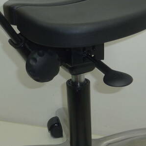 ayur-chair アーユル・チェアー キャスタータイプ プレミアムモデル01 ブラック オフィスチェア イス 椅子 事務の画像4