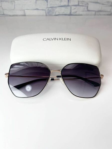 CALVIN KLEIN CK21129 カルバンクライン 多角形型 ブラック×ゴールド サングラス 良品