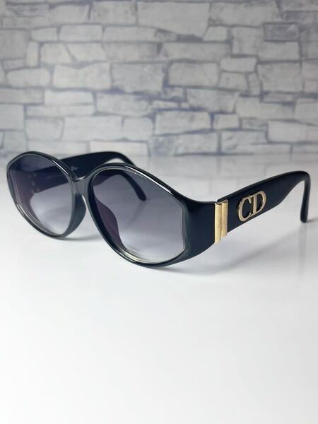 Christian Dior 2021A90 クリスチャンディオール 多角形型 ブラック (度入り)サングラス 良品