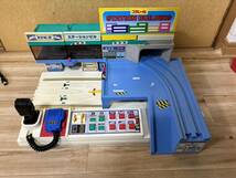 ジャンク品　TOMY トミー プラレール 僕も今日から駅長さん ※部品欠品あり画像参照下さい_画像1