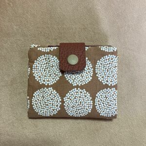 ハンドメイド　二つ折り財布