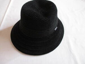 * Uno Chiyo * black color hat crocheted 