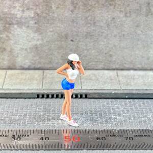 【ID-073】1/64 スケール 白い帽子をかぶった女性 フィギュア ミニチュア ジオラマ ミニカー トミカ