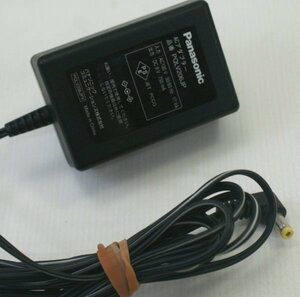 Panasonic IP音声会議ホン用 AC Adapter PQLV206JP DC9V~750mA 外径：約4.8mm 内径：約1.7mm 動作品 SHA1051 　動作ＯＫ ○